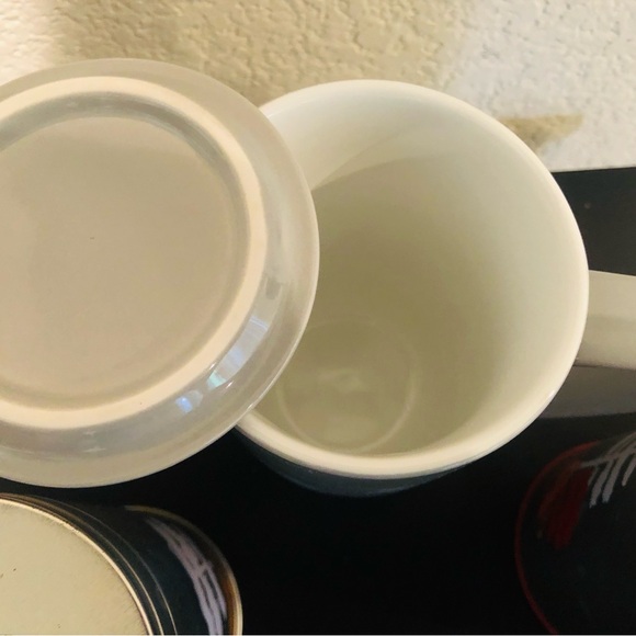 David’s Tea Set of 3 mug with lid and enpty cannisters for loose tea, brown bear - Picture 6 of 7